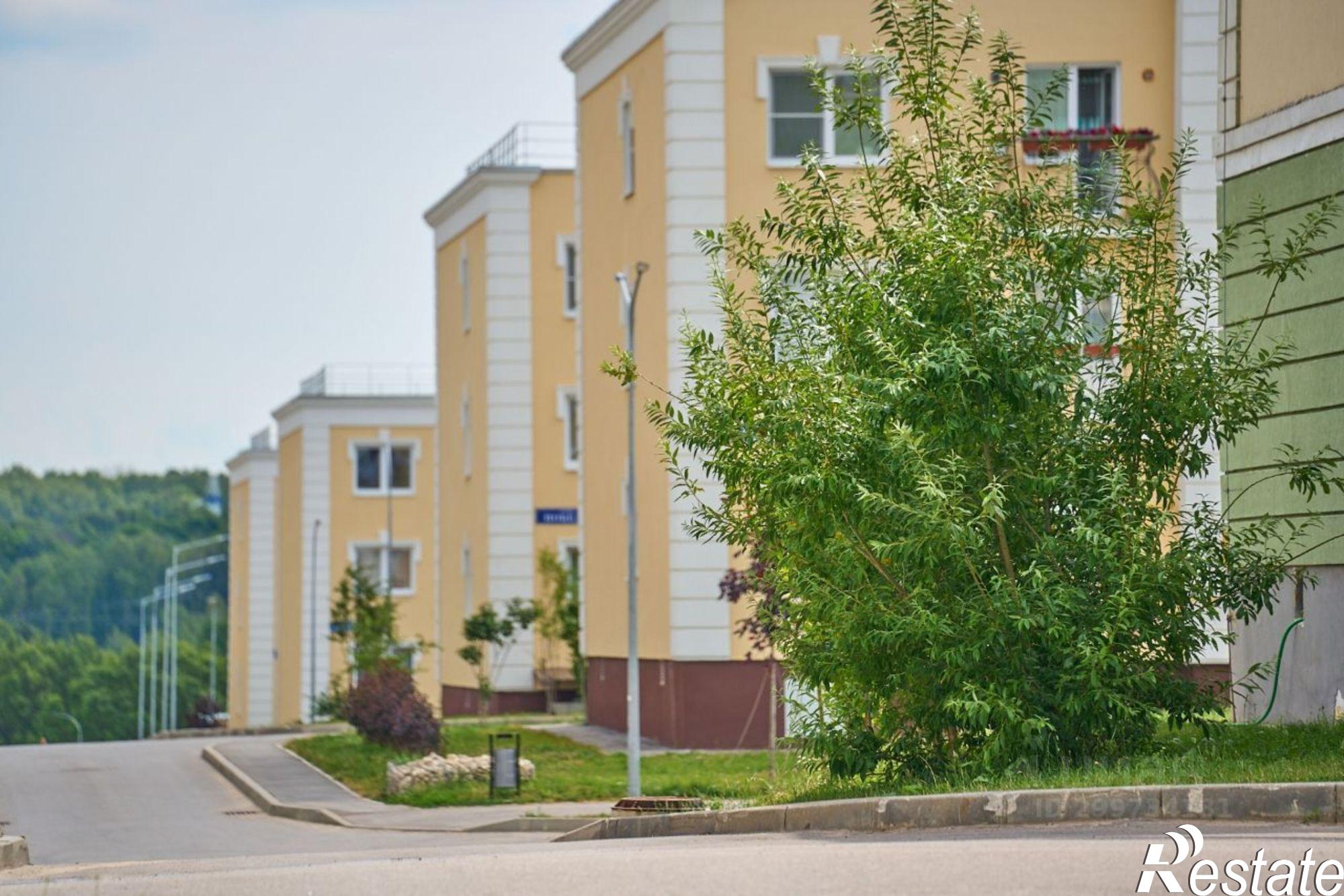 Купить квартиру за 3 498 920 рублей на ул Героя России Горшкова, 9