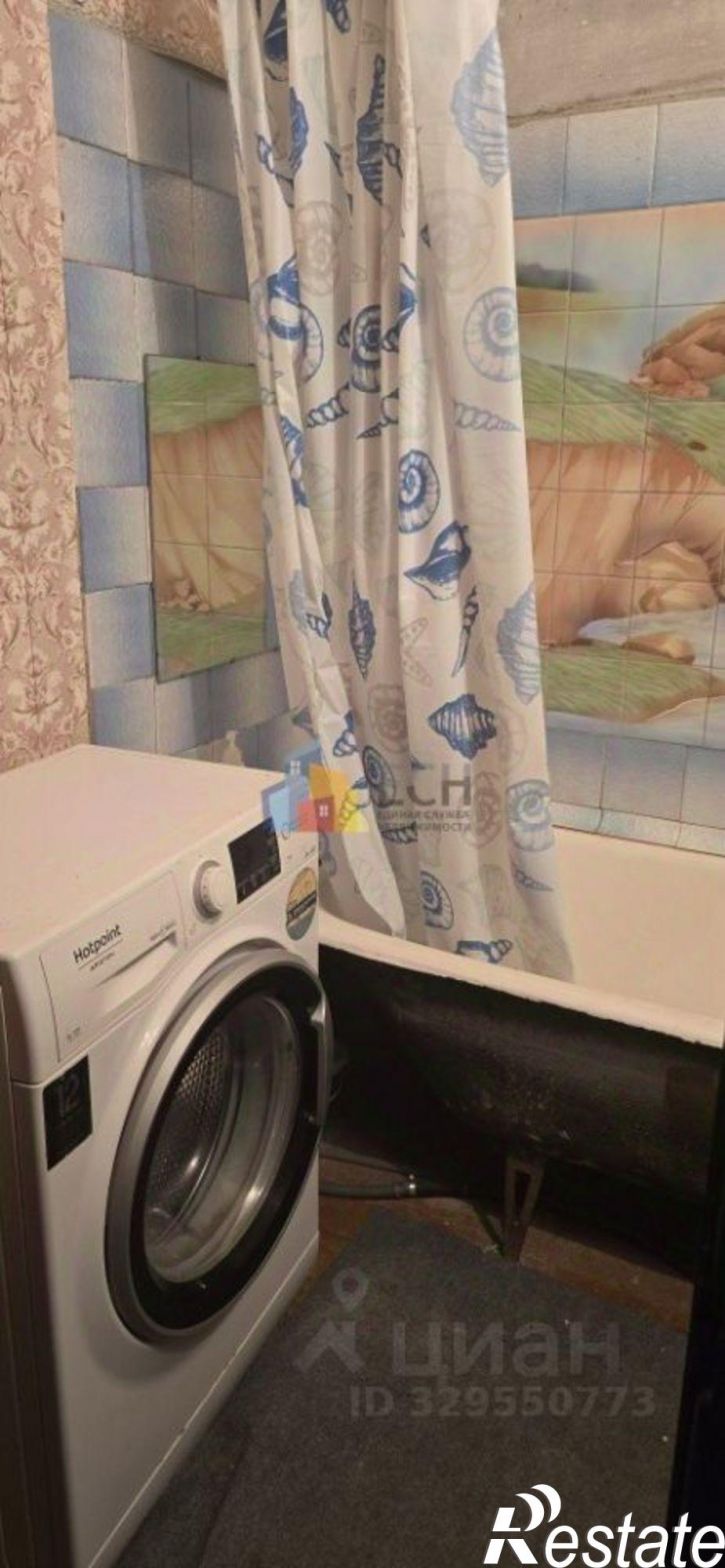 2-комн квартира улица Болотова, 8 к3,  д. 8 к3