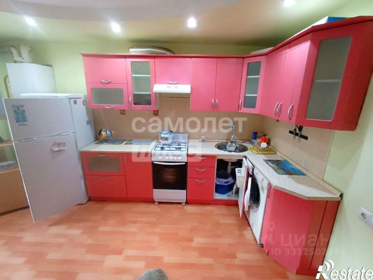 2-комн квартира улица Космонавтов, 11А,  д. 11А