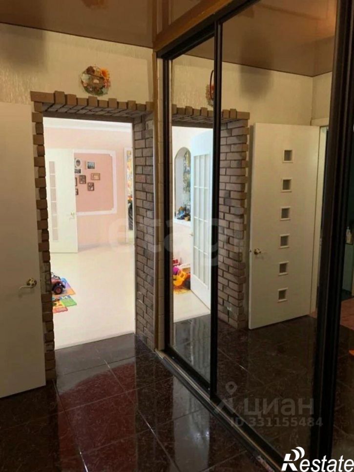 4-комн квартира улица Соловцова, 8/2,  д. 8/2