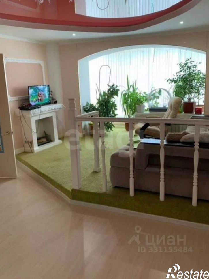 4-комн квартира улица Соловцова, 8/2,  д. 8/2
