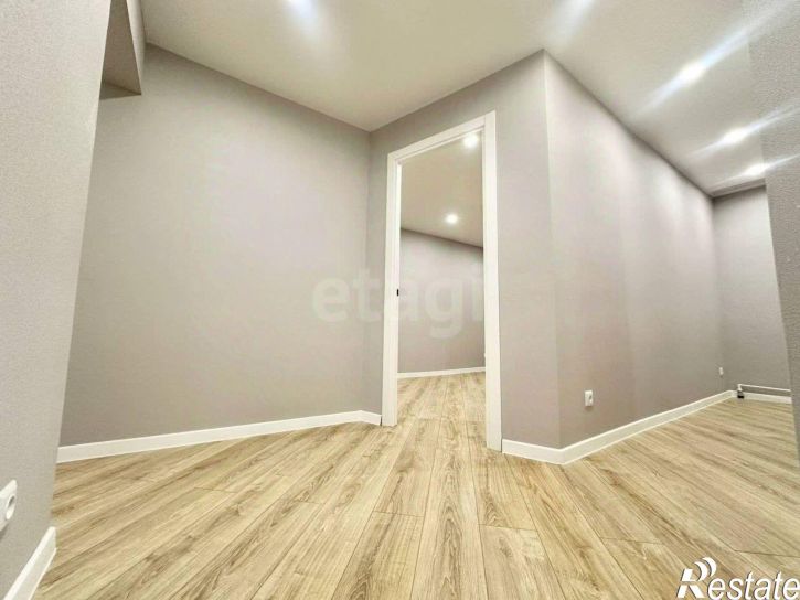 2-комн квартира ул Завенягина, 30,  д. 30