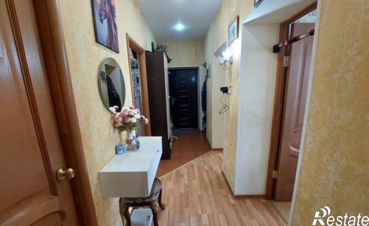 3-комн квартира Новомосковск, Октябрьская улица, 18