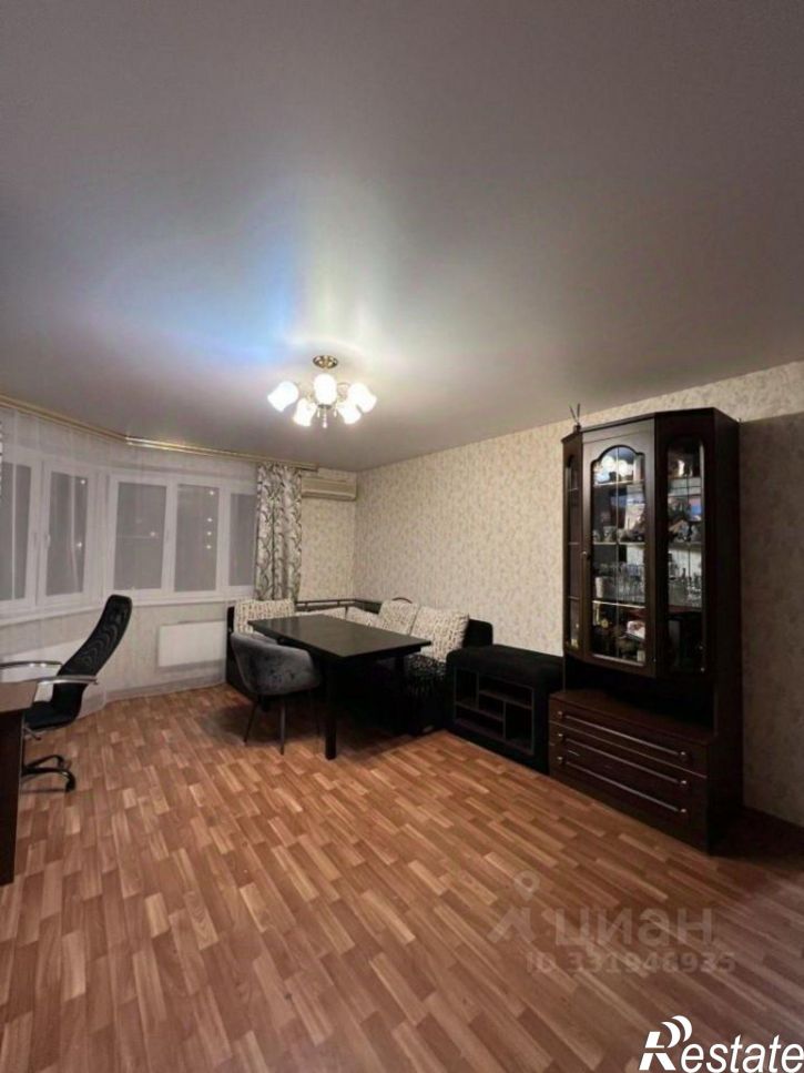 3-комн квартира Калужское шоссе, д 52