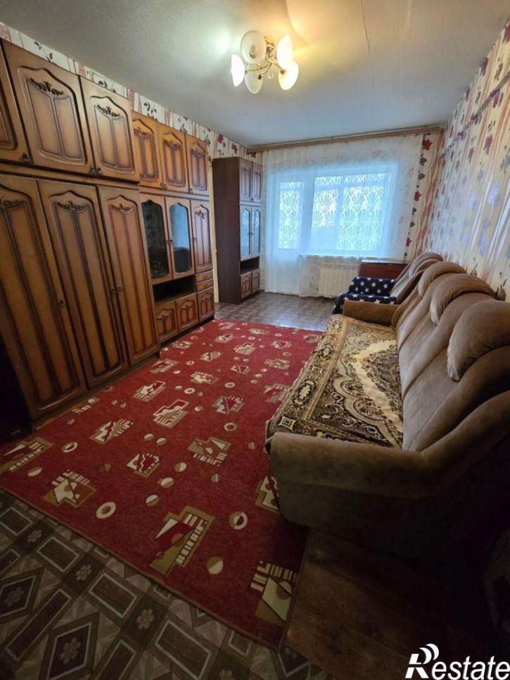 2-комн квартира Космонавтов ул, 21