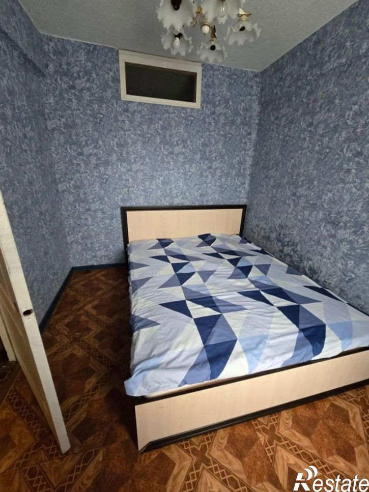 2-комн квартира Космонавтов ул, 21
