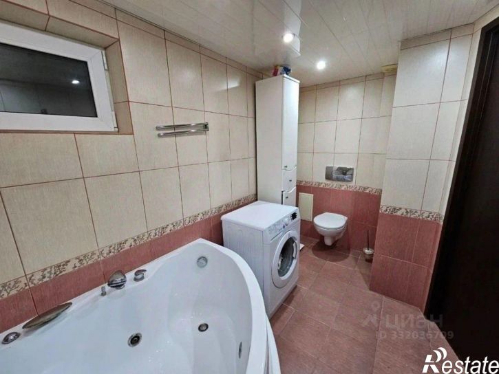 3-комн квартира г. Новомосковск, Комсомольская улица, 29