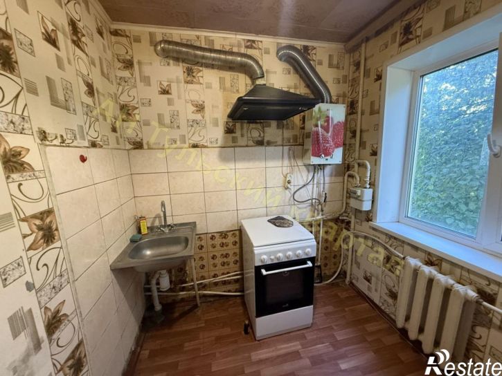 4-комн квартира Горняков ул, 6
