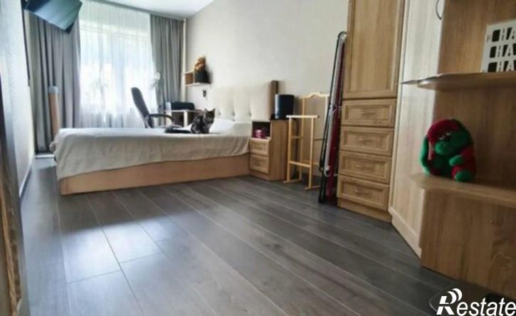 3-комн квартира ул Строителей, 4,  д. 4