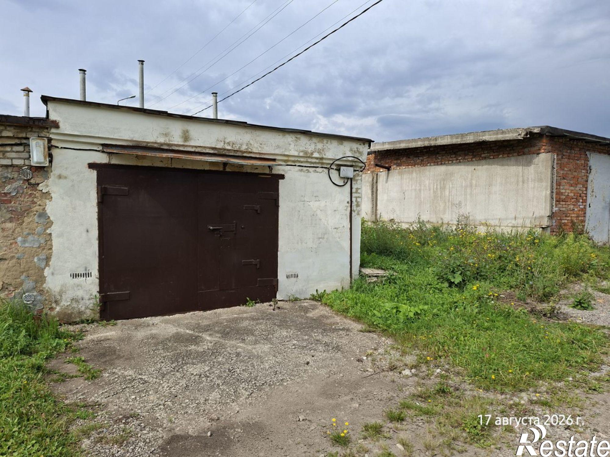 Купить гараж, место в паркинге за 650 000 рублей
