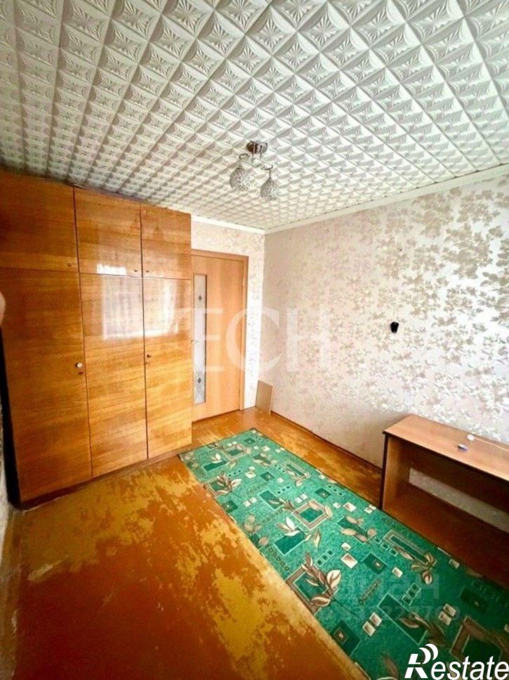 3-комн квартира г. Ефремов, улица Дружбы, 2