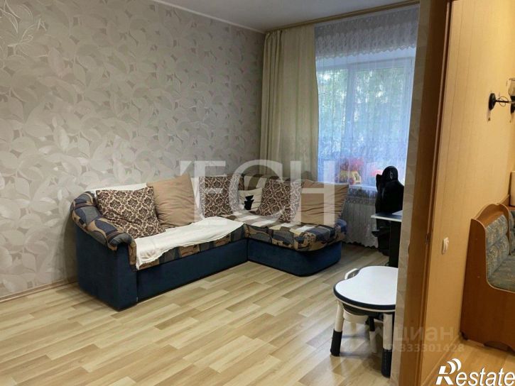 2-комн квартира г. Новомосковск, Комсомольская улица, 7