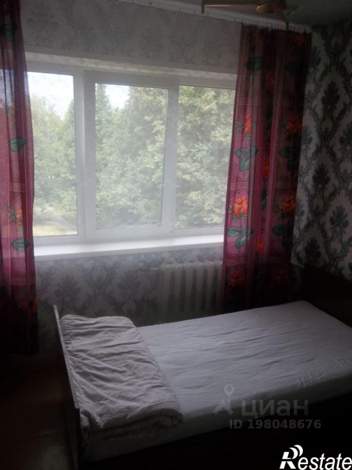 3-комн квартира ул Космонавтов, 27,  д. 27