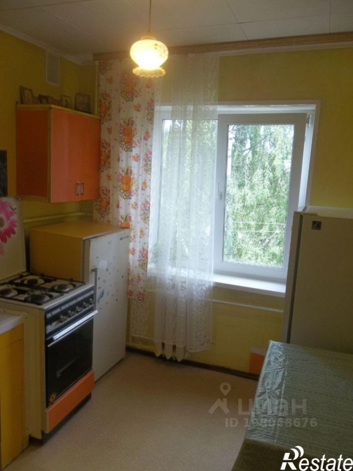 3-комн квартира ул Космонавтов, 27,  д. 27