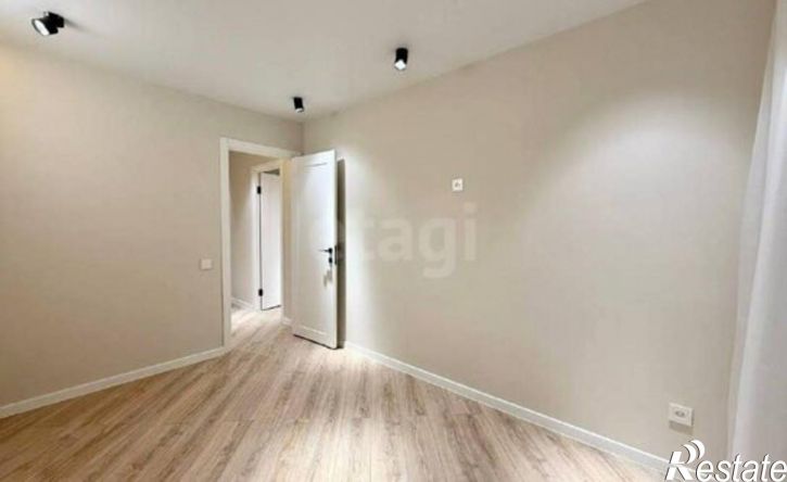 2-комн квартира Новомосковск, улица Есенина, 5
