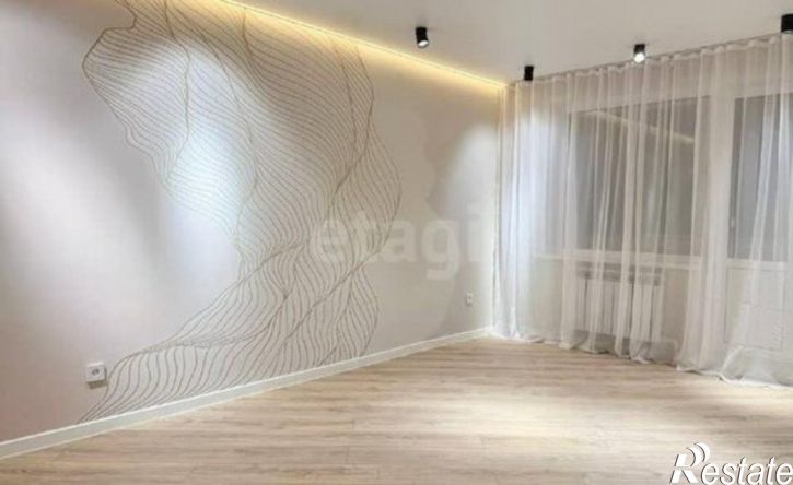 2-комн квартира Новомосковск, улица Есенина, 5