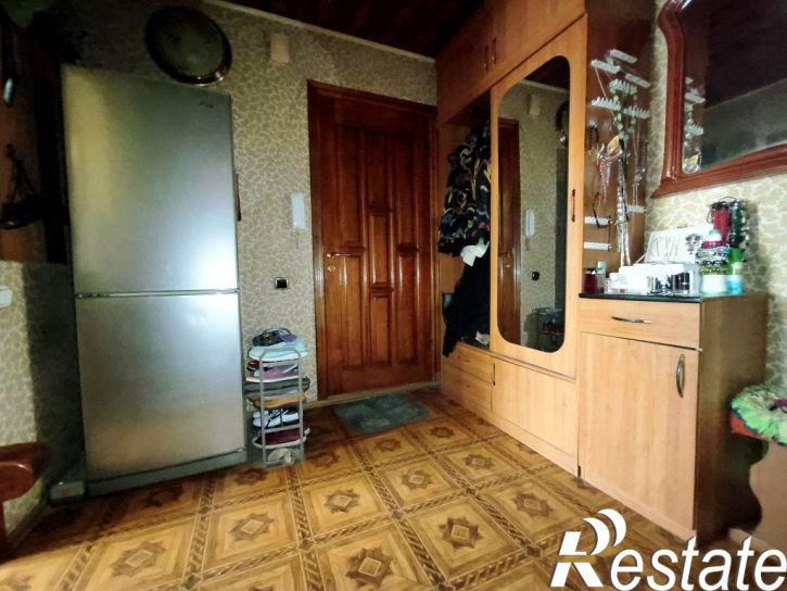 2-комн квартира Генерала Белова ул, 21