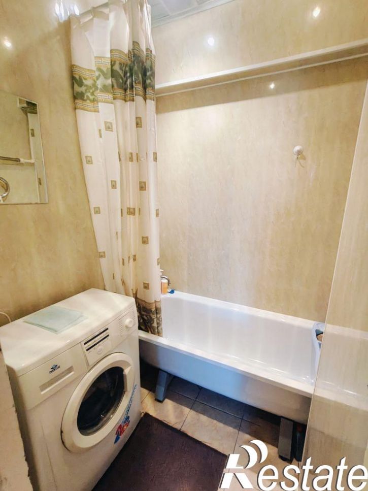 3-комн квартира Горького ул, 9