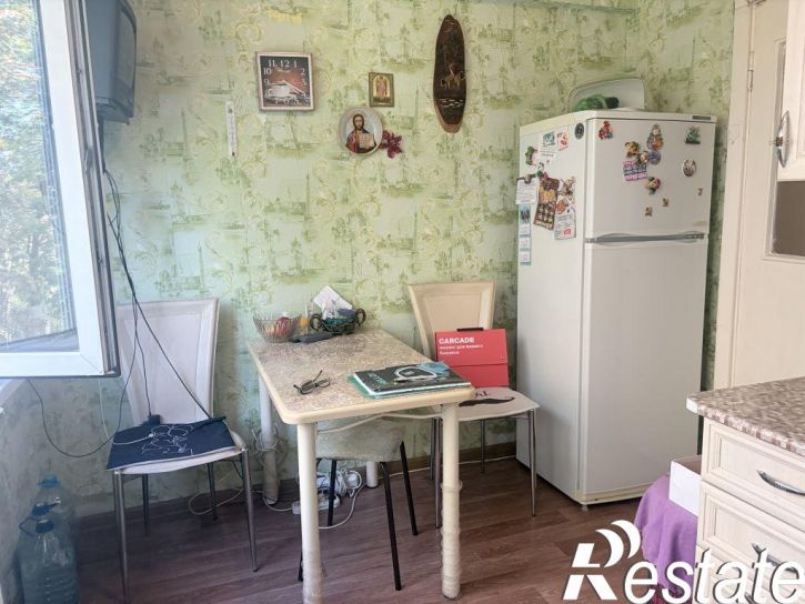 2-комн квартира Победы пр-кт, 1