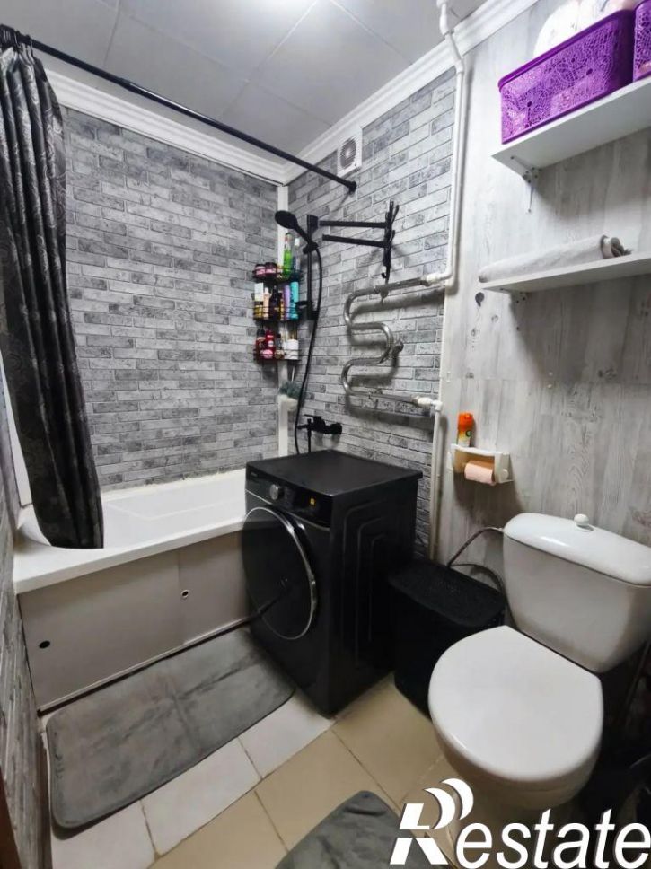 3-комн квартира Строителей , 4
