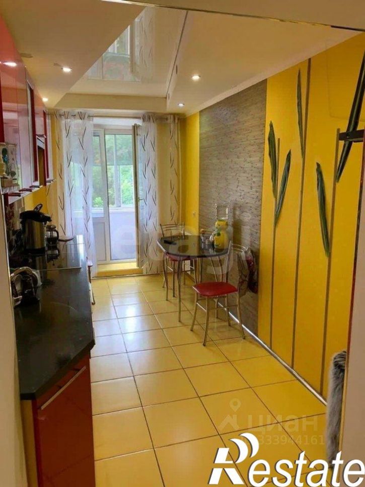 4-комн квартира улица Соловцова, 8/2,  д. 8/2