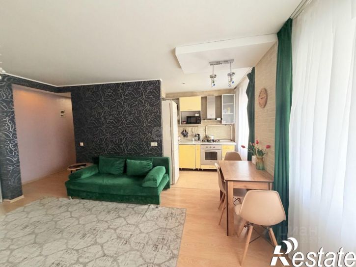 2-комн квартира улица Героев Алексинцев, 2,  д. 2