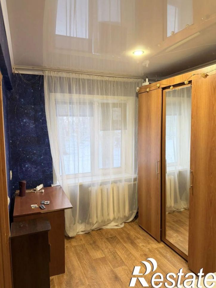 2-комн квартира Космонавтов ул, 21